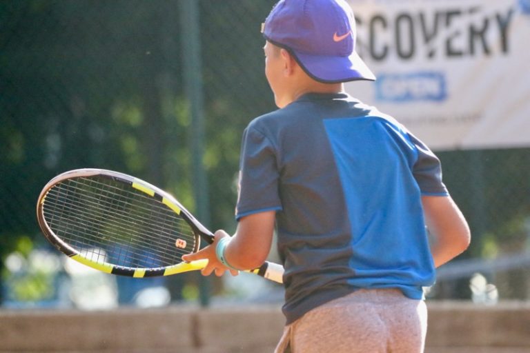 テニスのストロークで重いボールを練習する時に大切にしたいこと 世界基準で子供の語学と運動能力を育成するテニス